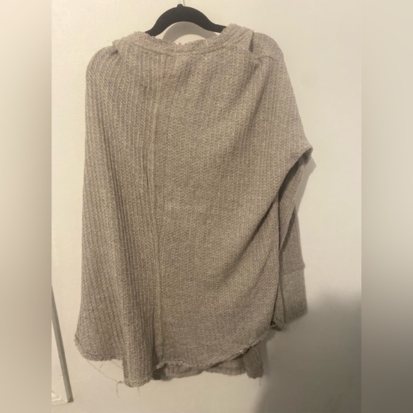 Emptying out my closet.Inspired hearts size small gray shirt. - Picture 2 of 2